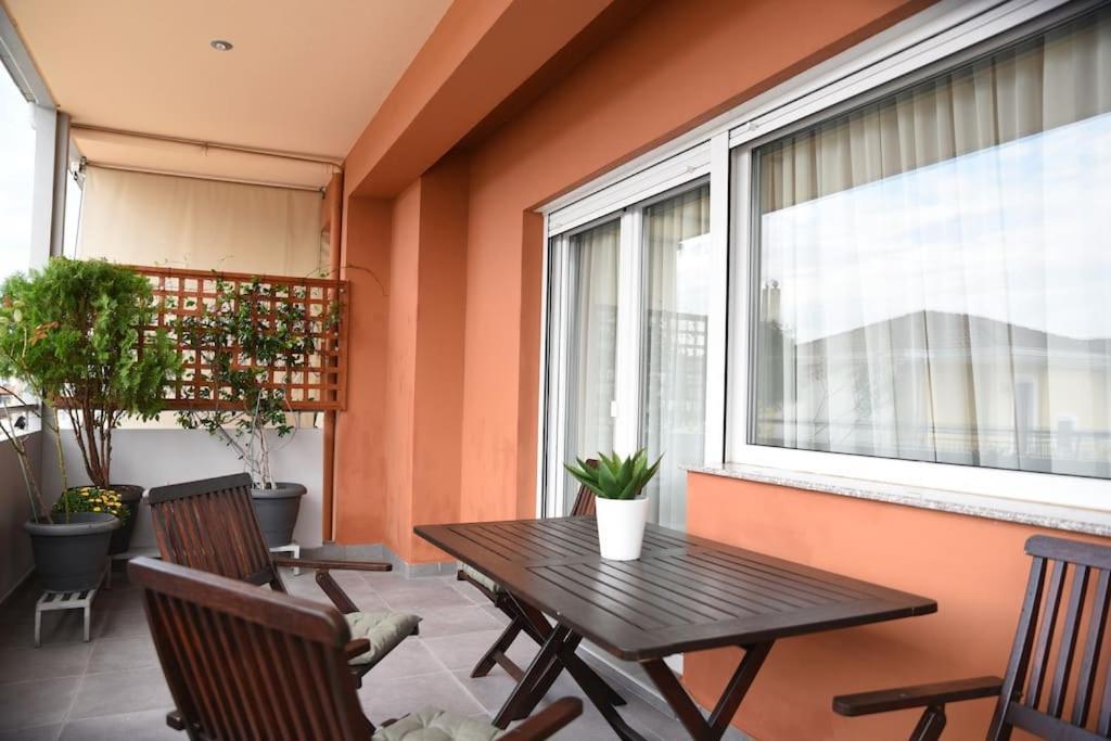 Serenity And Comfort Apartment Ioannina Luaran gambar